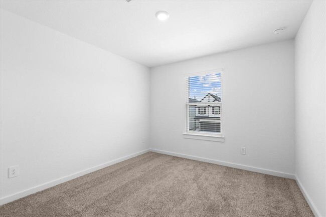 Building Photo - 3213 Crown Gate Dr