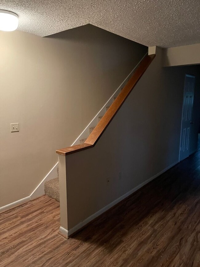 Building Photo - AVAILABLE FALL 2026!