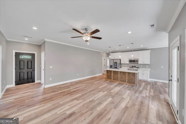 Building Photo - 110 Ryan St