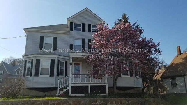 Building Photo - 62 1/2 Essex Street