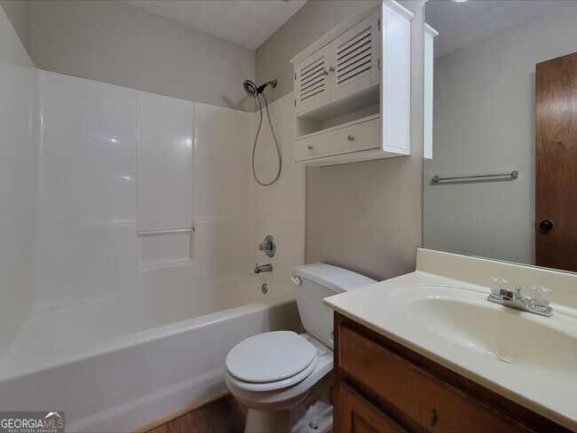 Building Photo - 522 Carl-Cedar Hill Rd