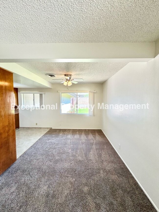 Building Photo - Ready to move in 4 bedroom 3 bath home