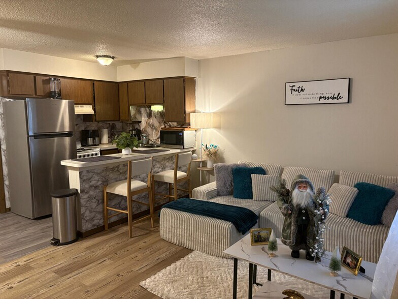 Building Photo - 2500 E Tennessee St