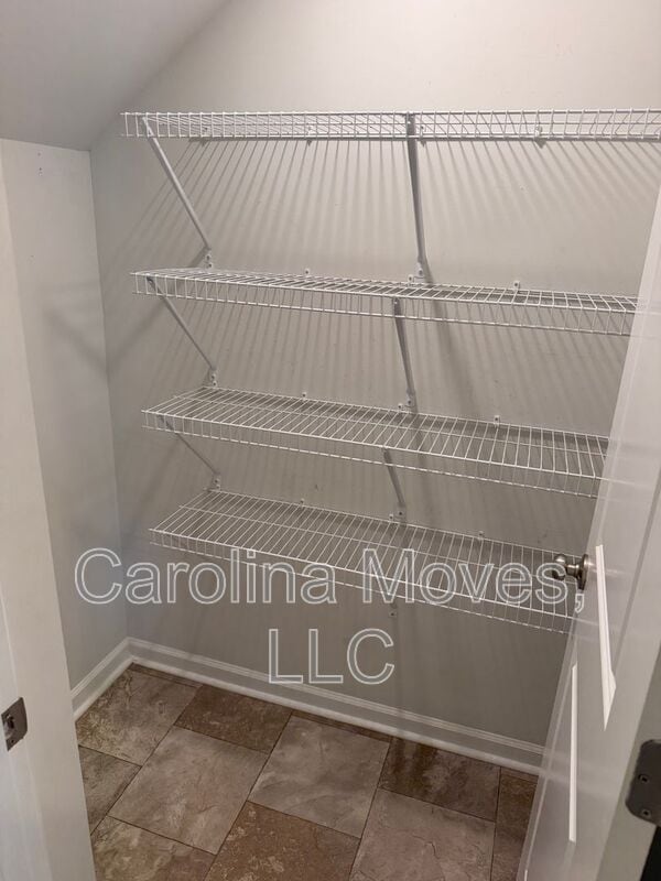 Building Photo - 649 Millsgate Cir