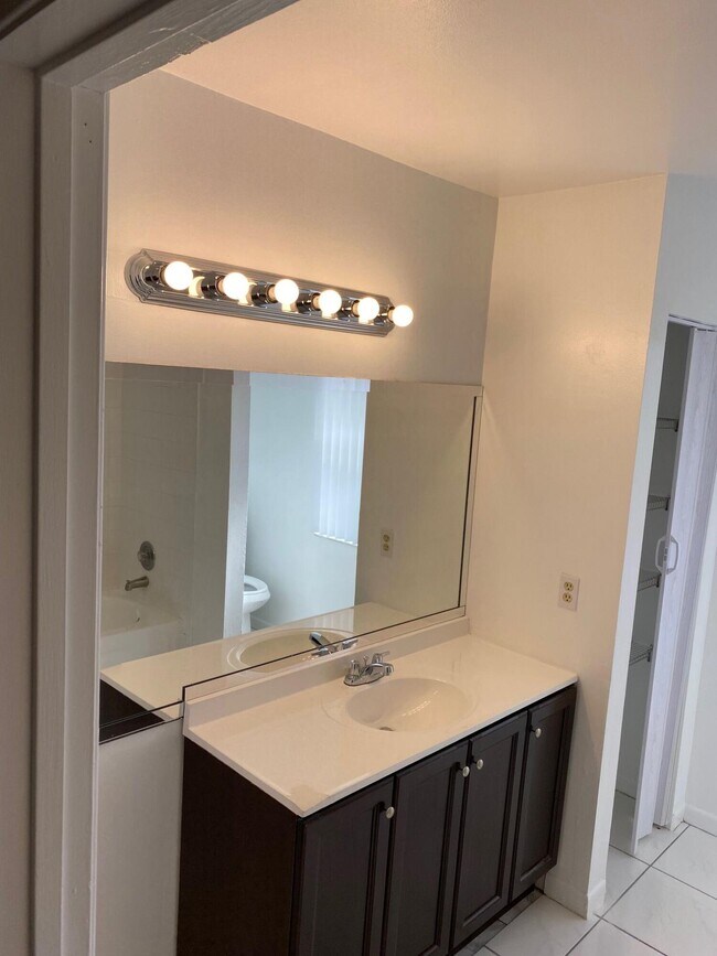 Building Photo - 11405 NW 35th St