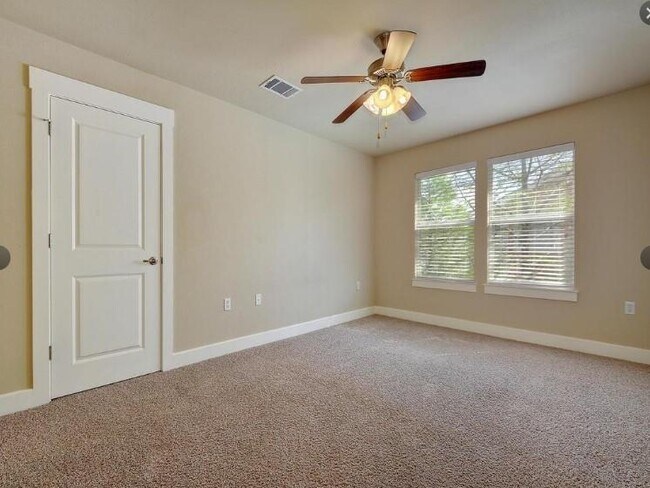 Building Photo - 1601 Miriam Ave