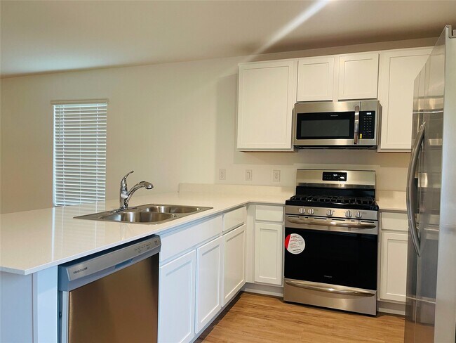 Building Photo - 19507 Oliveto Ct.