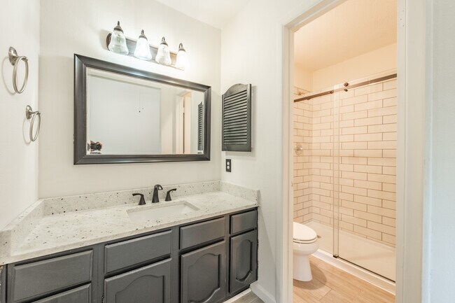 Building Photo - 6822 Rivulet
