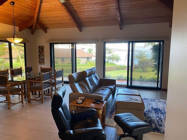 Building Photo - 4103 N Paua Way