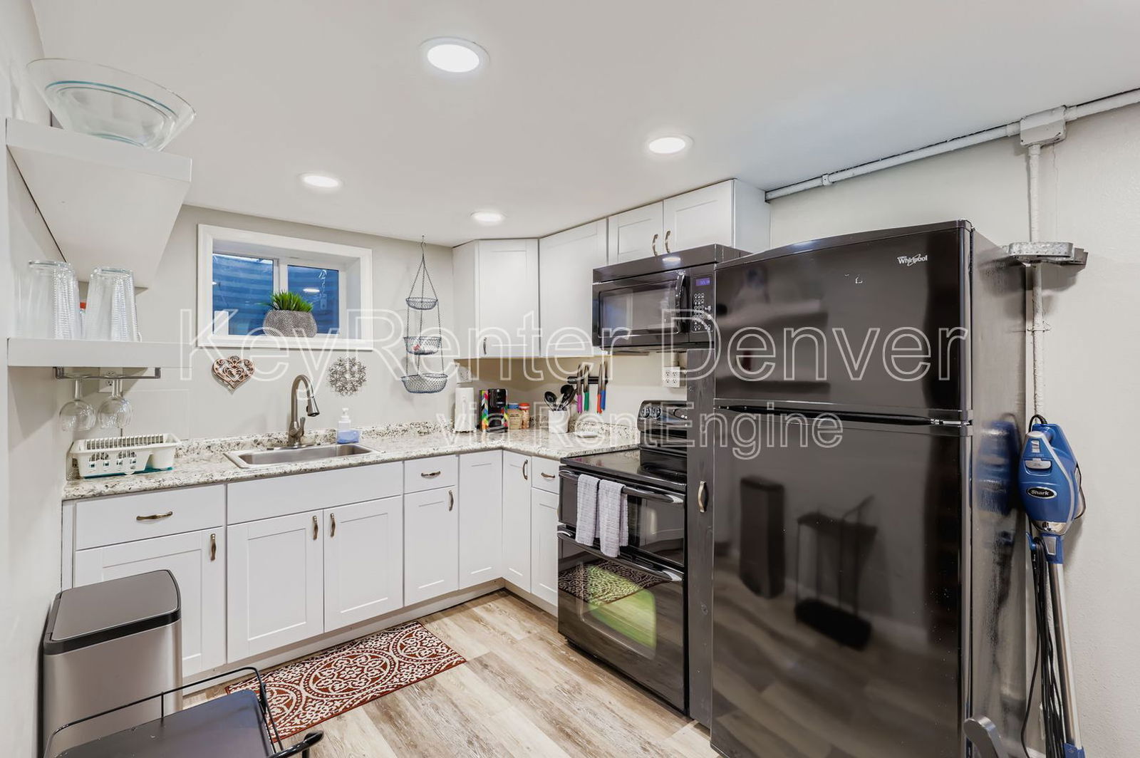 Building Photo - 5327 Independence St