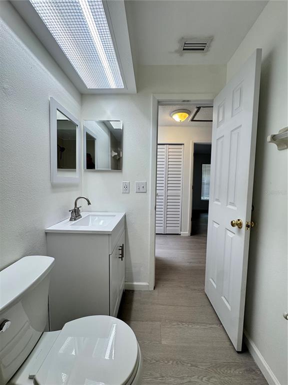 Building Photo - 5368 Royal Palm Ave