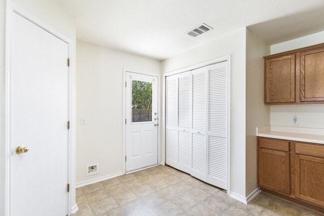 Building Photo - 8519 Snakeweed Dr