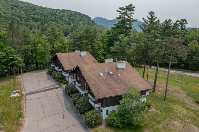 Building Photo - 18 Bunker Ln