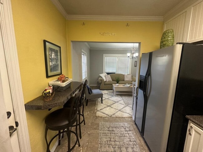 Building Photo - 2312 Hillwood Dr E