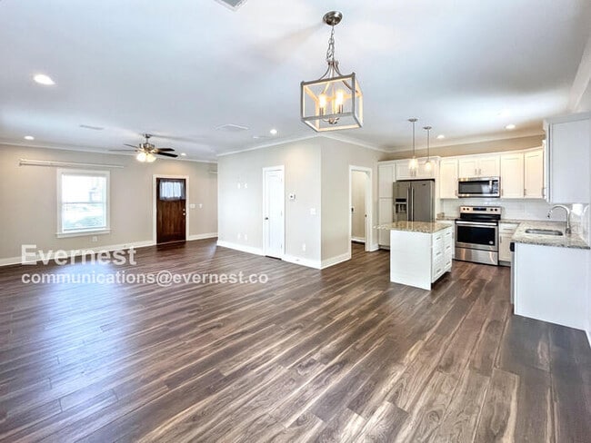 Building Photo - 5398 Reneau Way