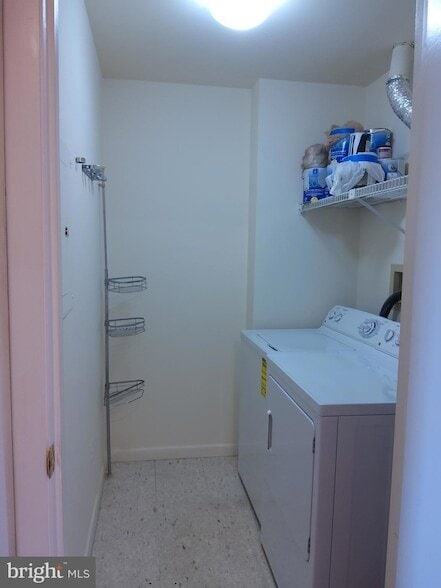 Building Photo - 2109 Woodbox Ln Unit 2109B
