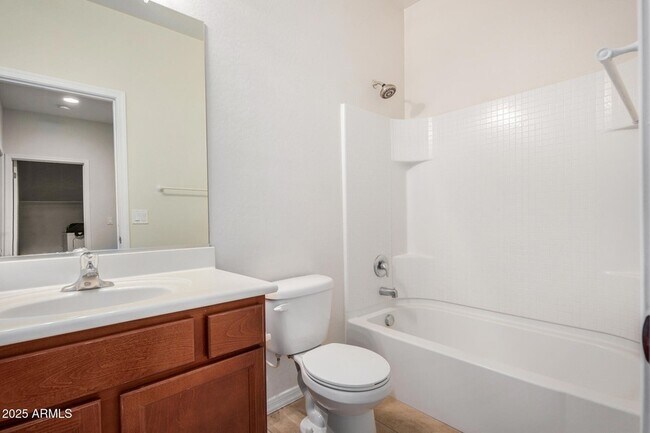 Building Photo - 4880 S 246th Ln