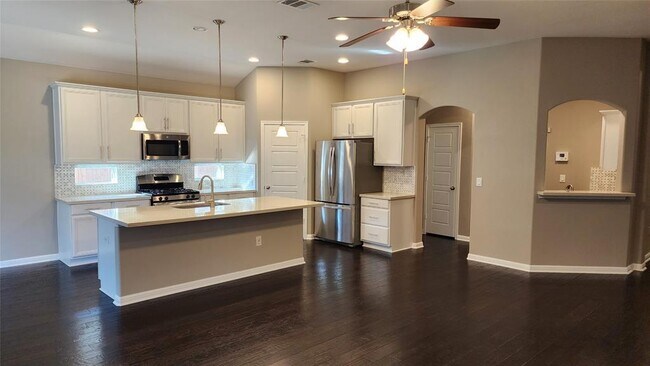 Building Photo - 16409 Pallazo Dr