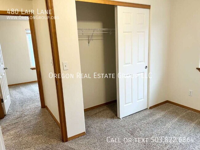 Building Photo - 480 Lair Ln