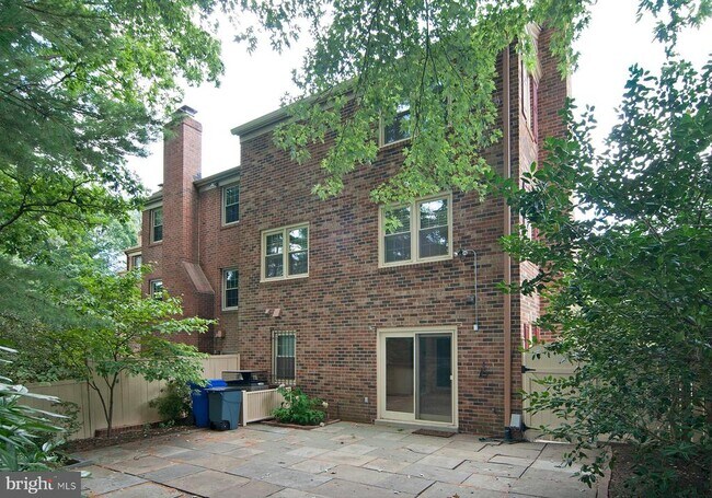 Building Photo - 11400 Dorchester Ln