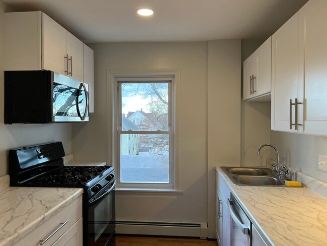 Kitchen - 22 Norris Ave