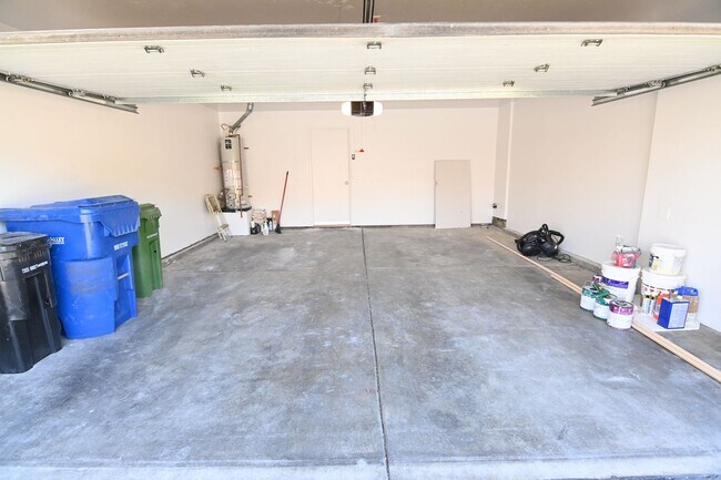 Building Photo - 347 W Rincon Ave