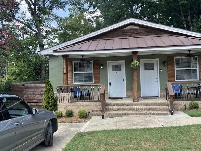 Building Photo - 1464 Sawyer Rd