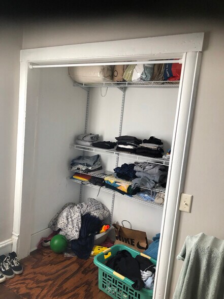 Building Photo - 3327 Portland Ave