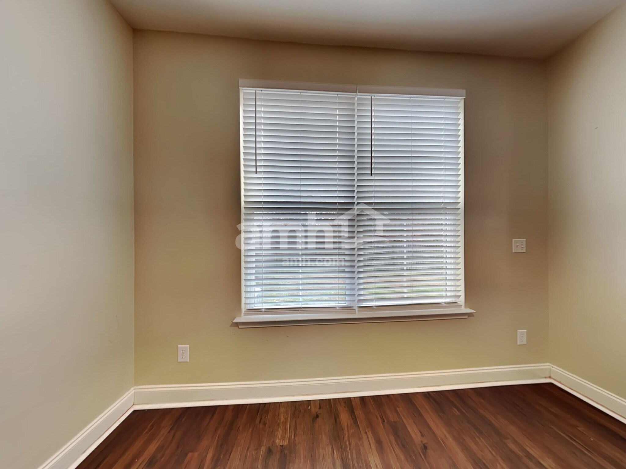 Building Photo - 109 Instructor Ct