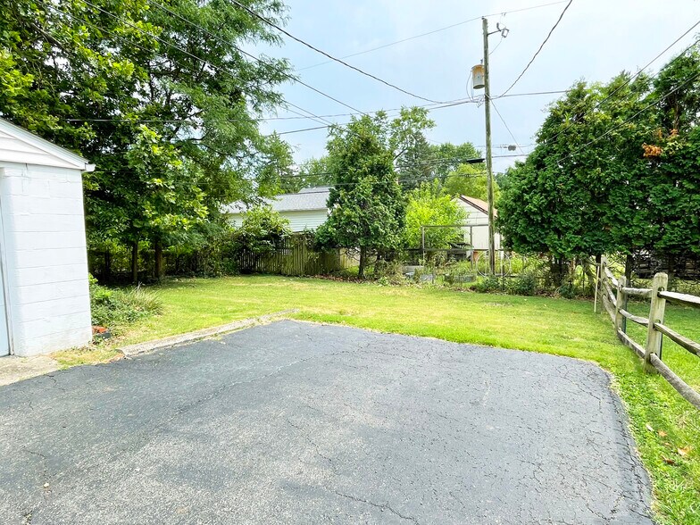 Driveway - 279 Highfield Dr