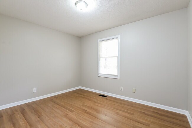 Building Photo - 6540 Akins Way