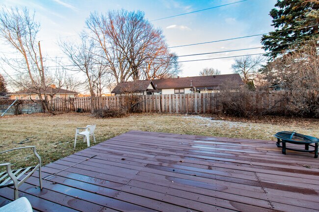 Fenced Back Yard - 1904 7th St S