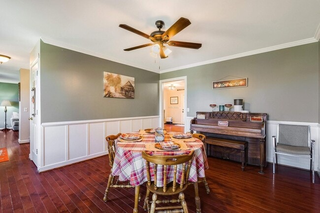 Building Photo - 1141 Decca Dr