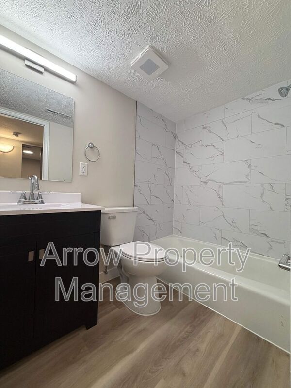 Building Photo - 2119 Arbor St