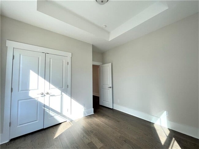 Building Photo - 892 Mayfield Rd