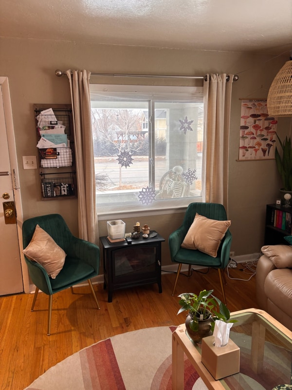 Building Photo - 615 W Mulberry St