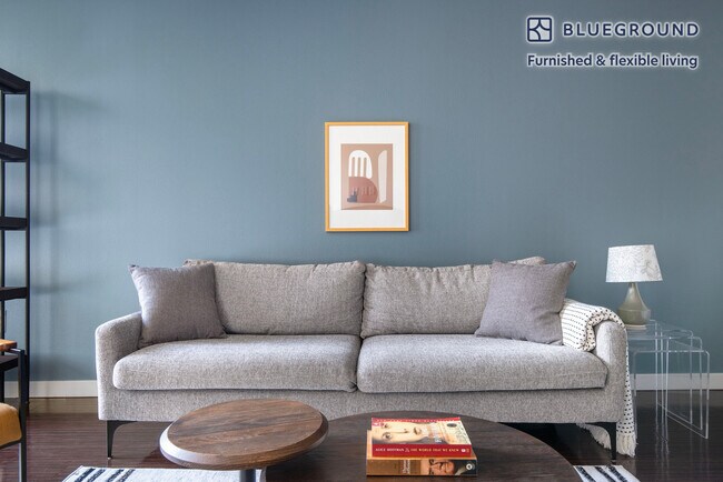 Building Photo - 5550 Grosvenor Blvd