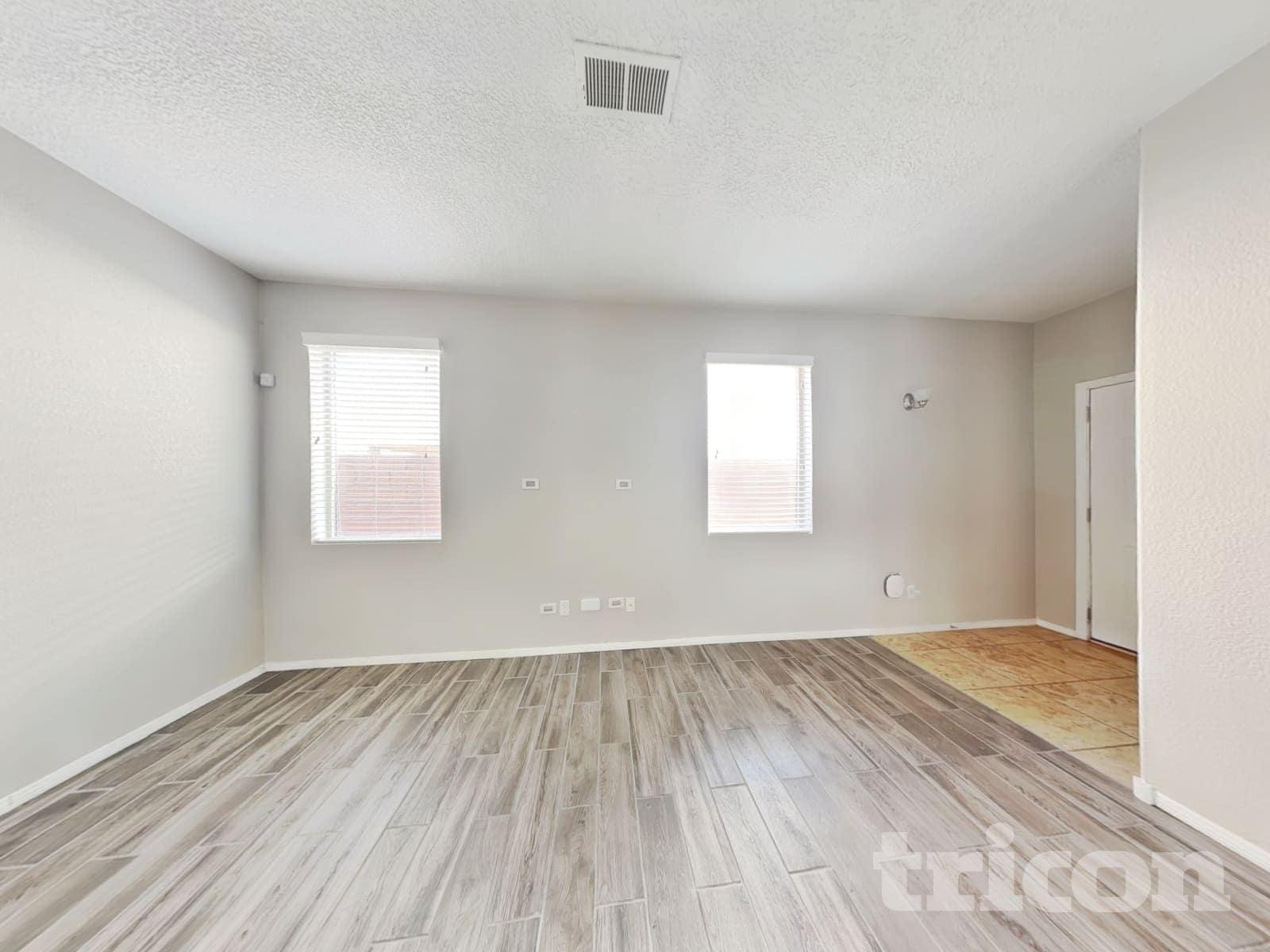 Building Photo - 11628 Thistledown Rd SE