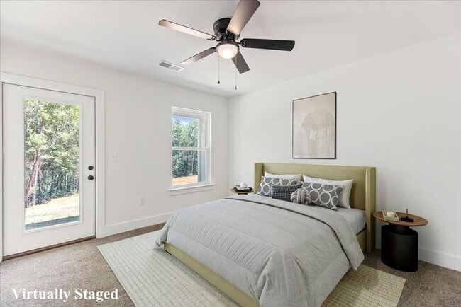 Building Photo - Arlington Townes - Beautiful 3 Bed 2 Bath ...