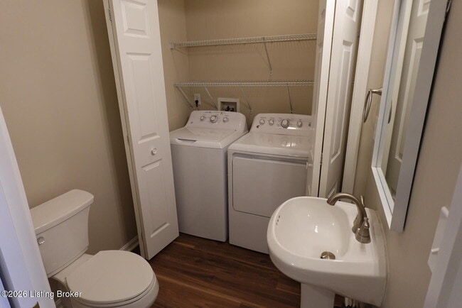 Building Photo - 829 Garden Pointe Dr
