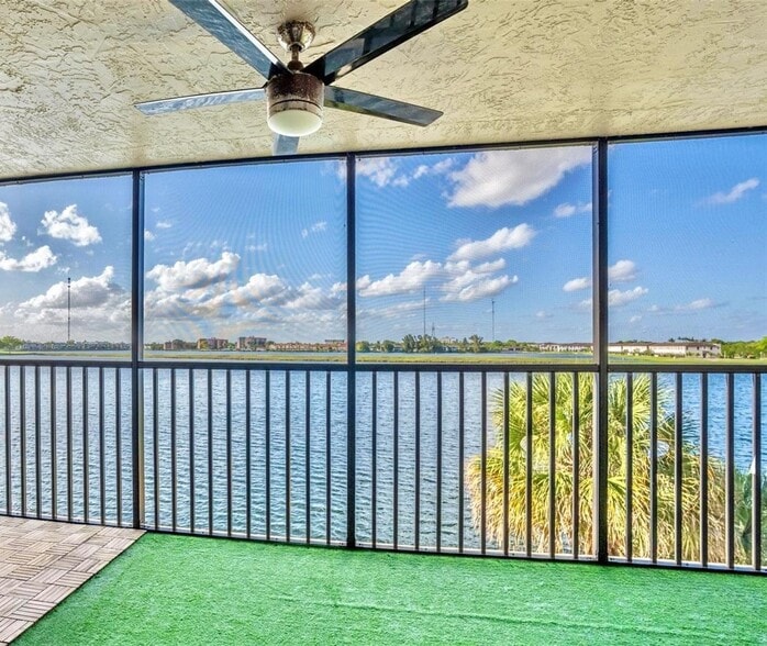 Building Photo - 605 Ives Dairy Rd