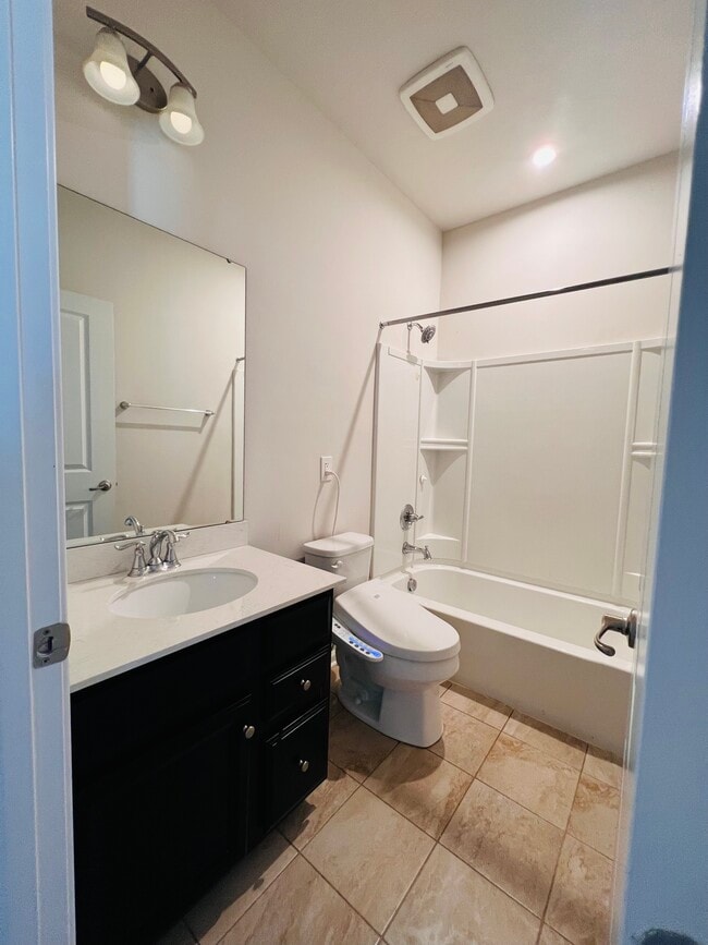 Building Photo - 3010 Mahican Cir