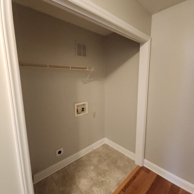 Building Photo - Remodeled Brick Rancher in between Kerners...