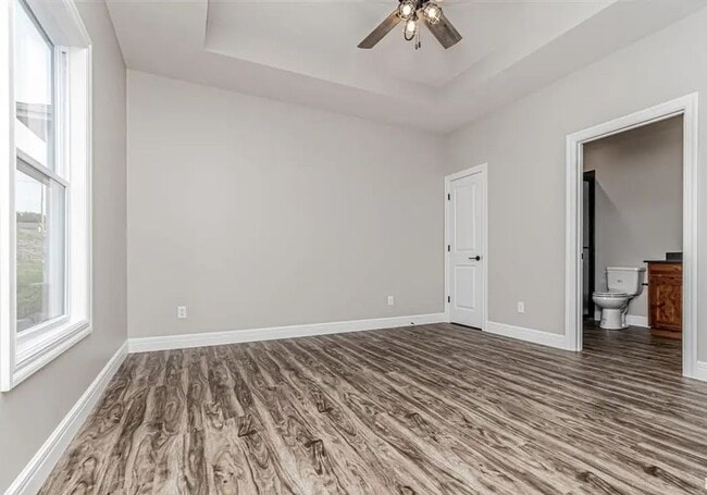 Building Photo - Spacious, Stylish & Ready for Summer Move-In