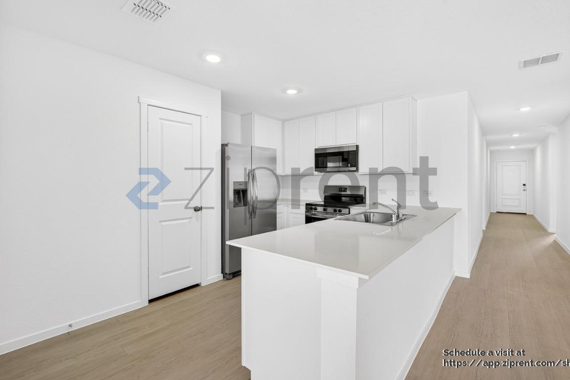 Building Photo - 528 Waymaker Wy