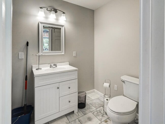 Building Photo - 3509 Mellon St