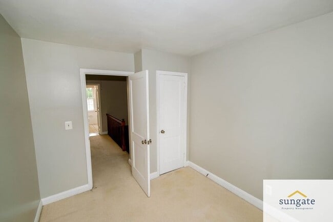 Building Photo - 8616 Pleasant Plains Rd