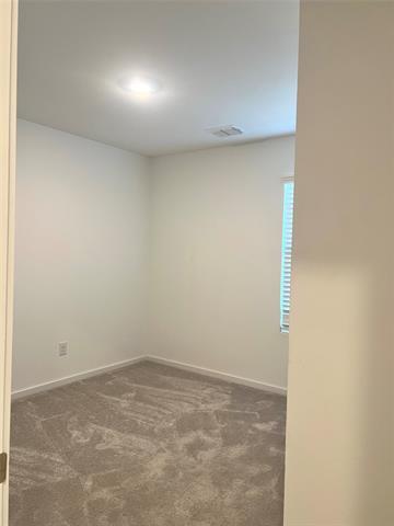 Building Photo - 12140 Thoroughbred Dr