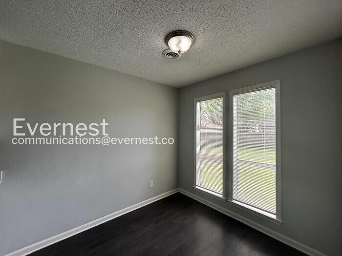 Building Photo - 7127 Markim Dr