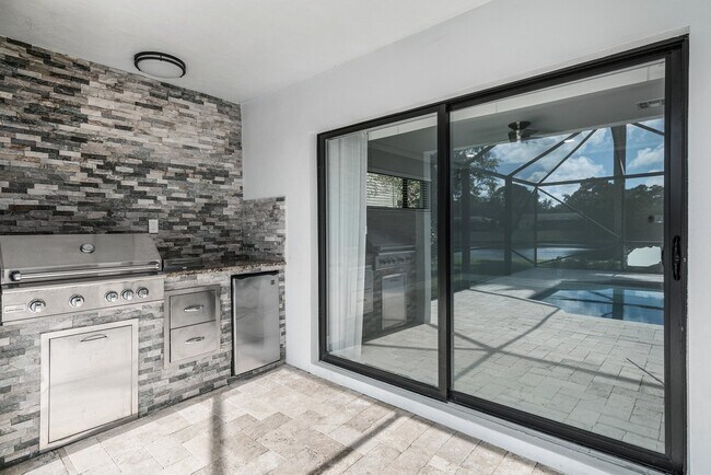 Building Photo - 3432 Pine Haven Cir